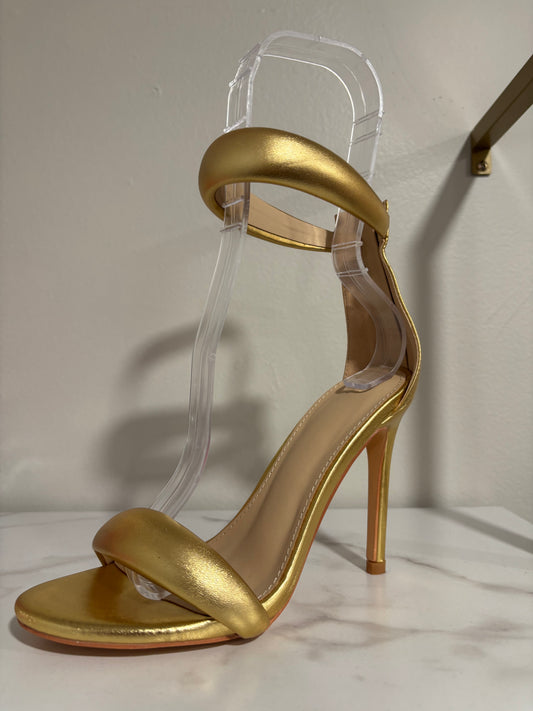 Golden Girl Heel